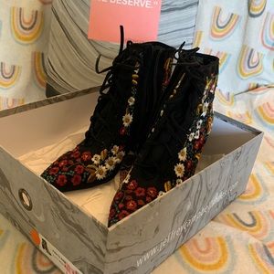 Jeffrey Campbell Embroidered Finito- lace-up heels with zipper, NEVER WORN